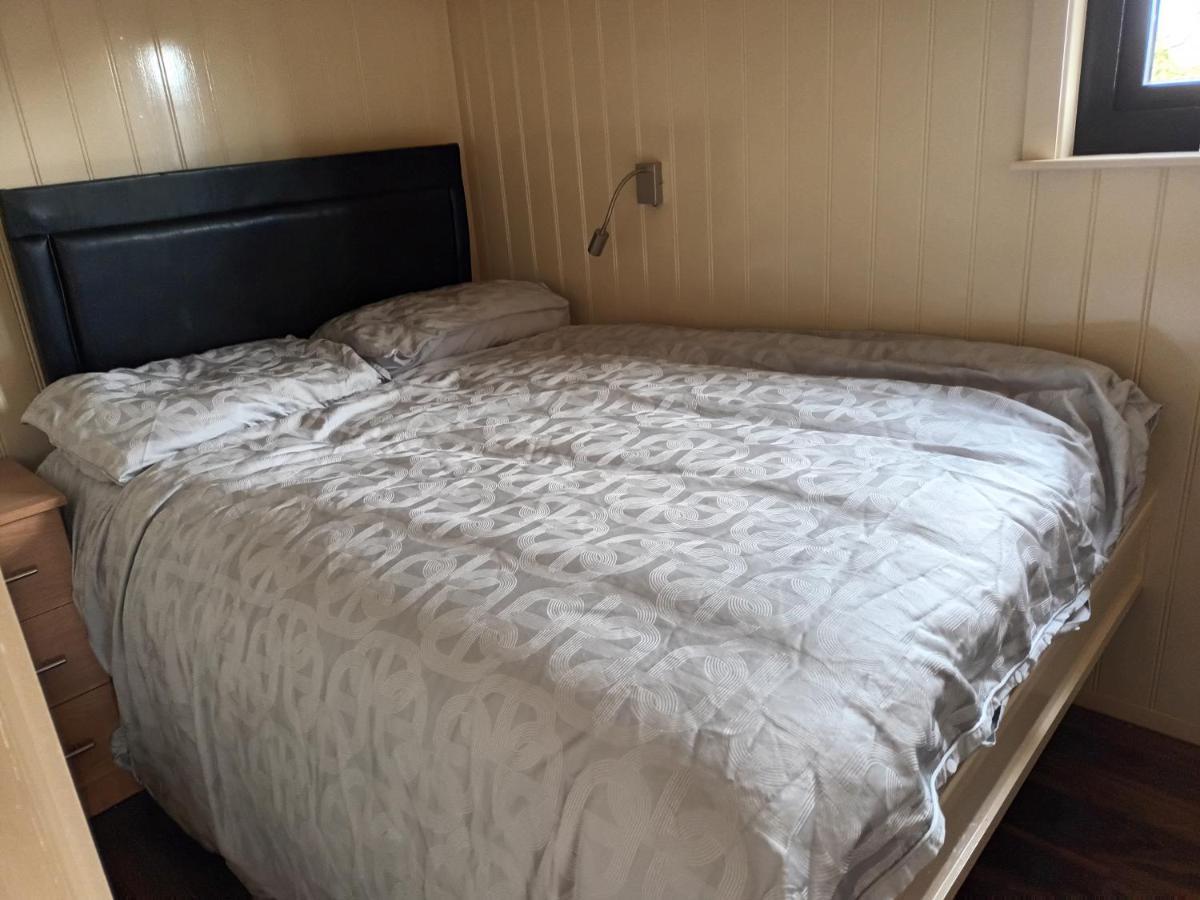 Rathgillen Cabin Nobber Экстерьер фото